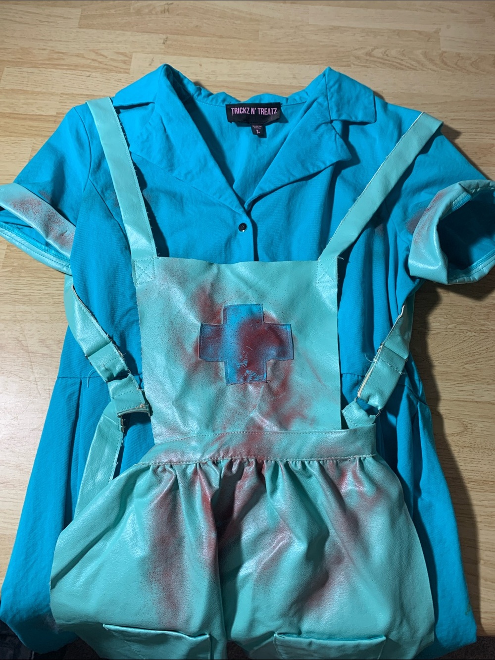 Trickz n’ Treatz Say Ahh Nurse Costume - Picture 3 of 4